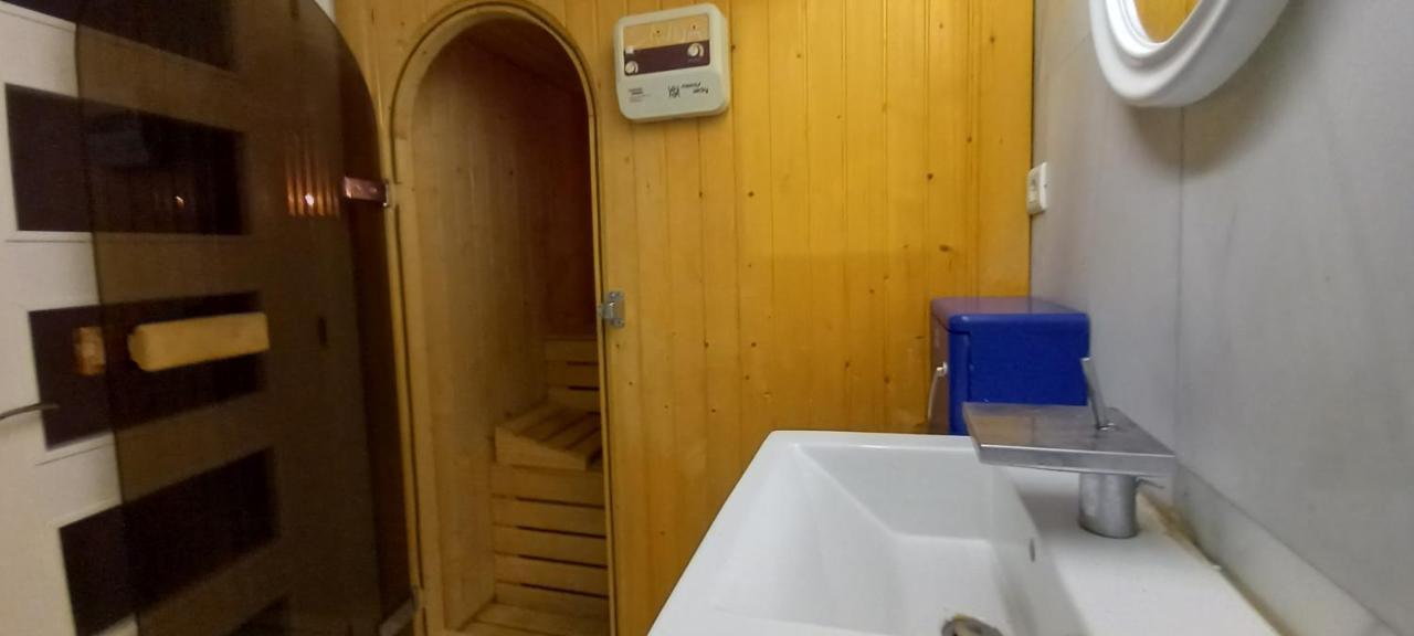 Chalet Con Piscina, Sauna Y Jacuzzi Cerca Del Mar A Media Hora De Bilbao Y Santander El Puente  Екстериор снимка
