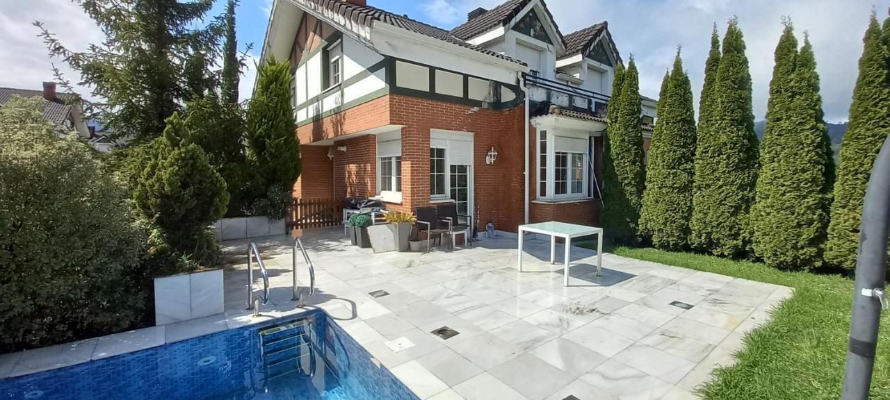 Chalet Con Piscina, Sauna Y Jacuzzi Cerca Del Mar A Media Hora De Bilbao Y Santander El Puente  Екстериор снимка