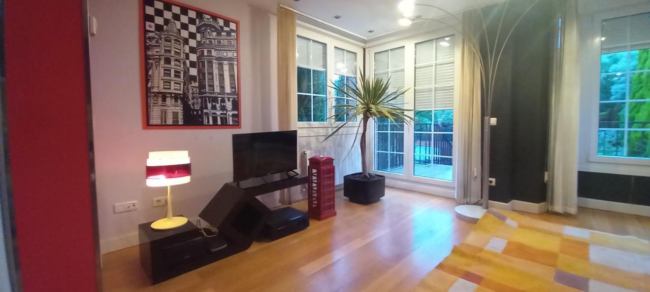 Chalet Con Piscina, Sauna Y Jacuzzi Cerca Del Mar A Media Hora De Bilbao Y Santander El Puente  Екстериор снимка