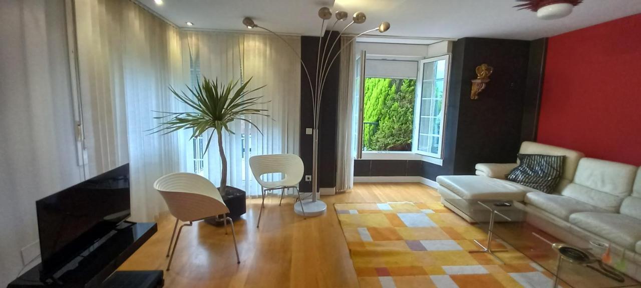 Chalet Con Piscina, Sauna Y Jacuzzi Cerca Del Mar A Media Hora De Bilbao Y Santander El Puente  Екстериор снимка